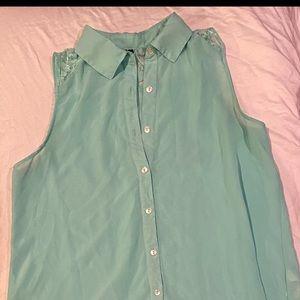 Maurices top
